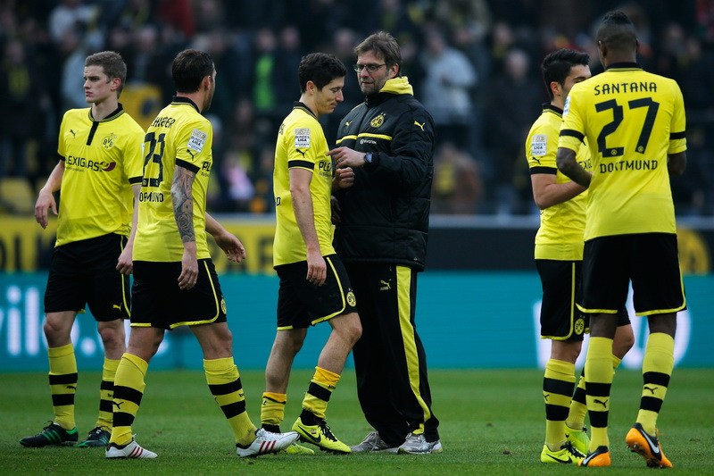  多特蒙德青训小将梅开二度惊艳全场观众  